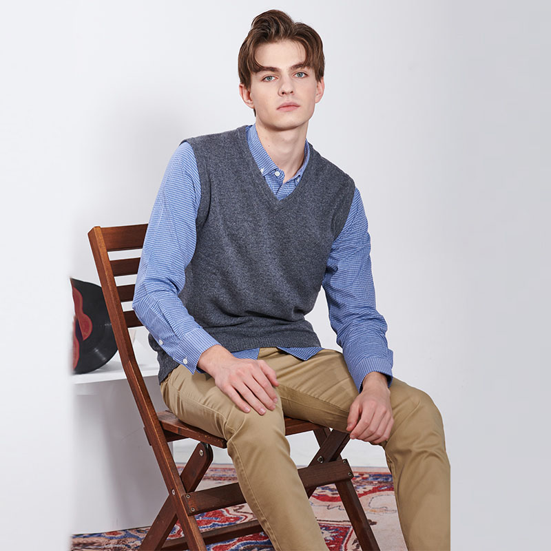 Katoenen ronde nek pullover trui, kasjmier ronde nek pullover trui, marineblauwe ronde nek pullover trui zijn veelzijdig en gemakkelijk te matchen: